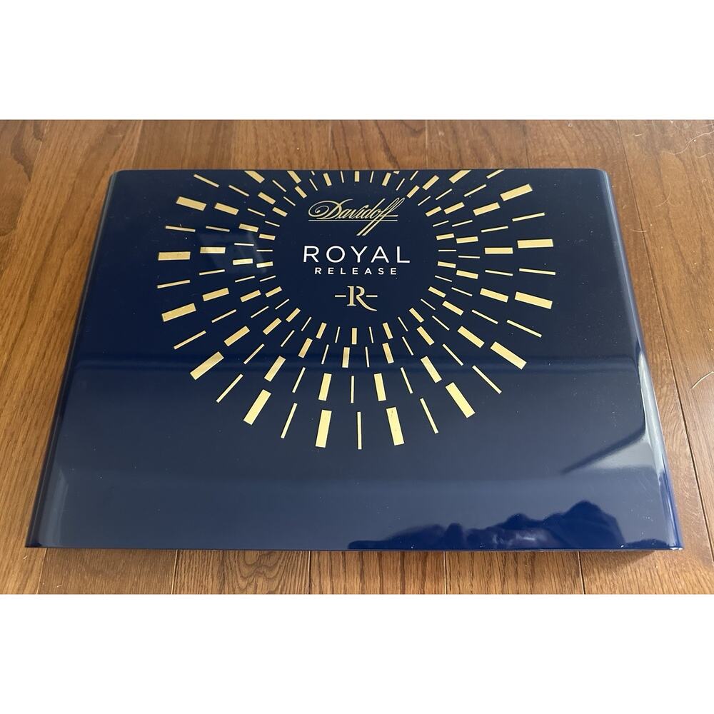 Davidoff Cigars Royal Release EMPTY Robusto Cigar Box Blue‎